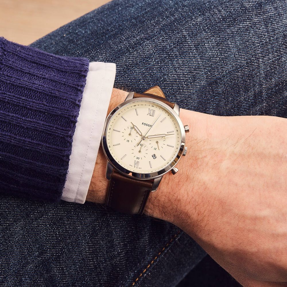 Fossil FS5380 Neutra Chronograph Brown Leather Watch - Image 2